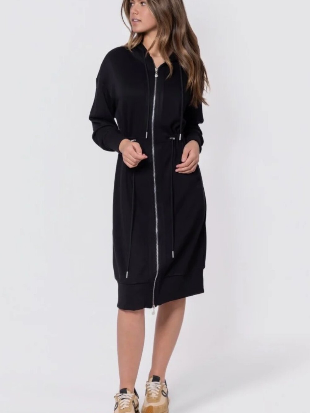 NWT Yakira Bella Mina Dress
